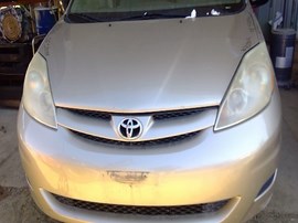 2008 TOYOTA SIENNA, GOLD, LE, 3.5L, AT, FWD,  Z25011